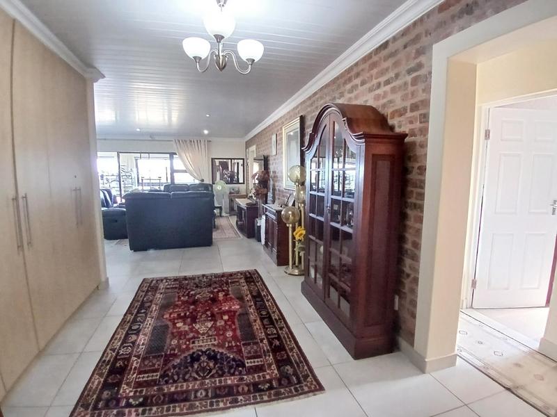 3 Bedroom Property for Sale in Stilbaai Wes Western Cape